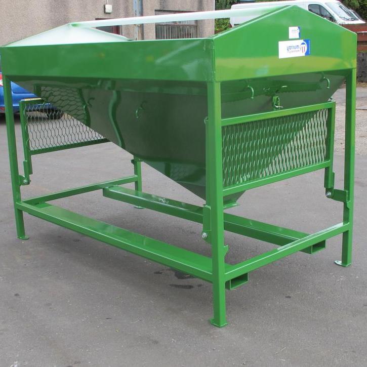 Additive hopper for a 40T bruiser with fork pockets and fold away platforms